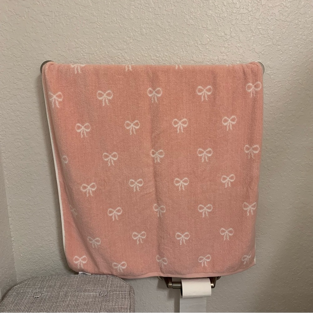 Pink Bow Ribbon Bath Towel - Picture 5 of 5